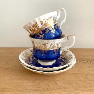 2 Vintage Royal Albert Tea Cups With Saucers Regal Series With Bone China Back Stamp Cobalt Blue Gold