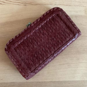 Large Burgundy Woven Suede Kisslock Coin Purse Vintage Leather Pouch Classic Retro Gold Clasp Coin Purse Calfskin