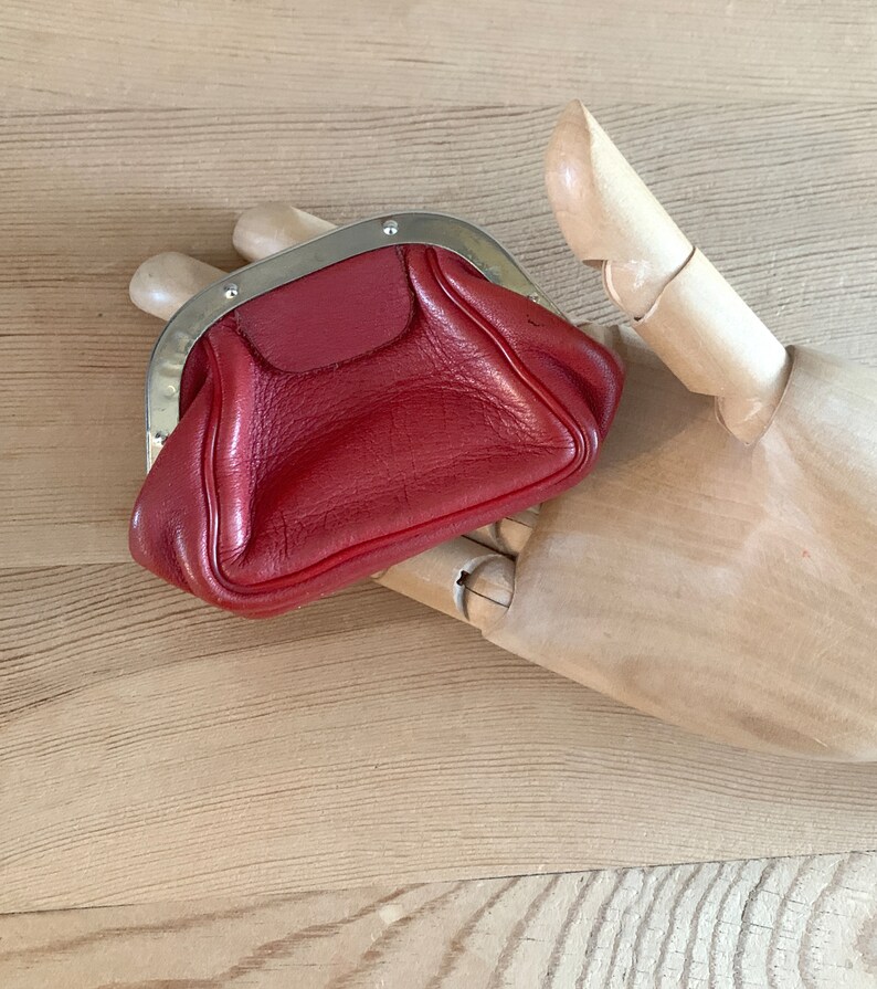 Small Red Vintage Leather Coin Purse Calfskin Clasp Coin Pouch With