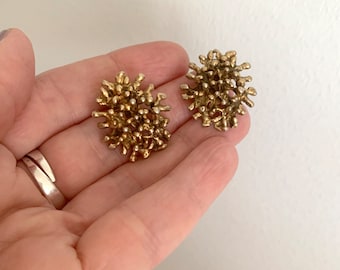 1970's Finse vintage bronzen clip-on oorbellen voor niet-doorboorde oren bloemen