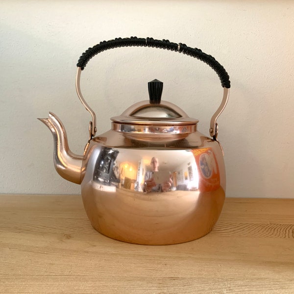 Norwegian Rose Tone Copper Coffee Kettle with Wrapped Handle, Marked Triangel art 920 Made in Norway 1.5 L