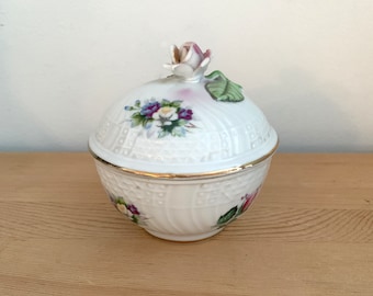 Rose Knob Sugar Bowl / Fancy Box Lidded With Gold Rim