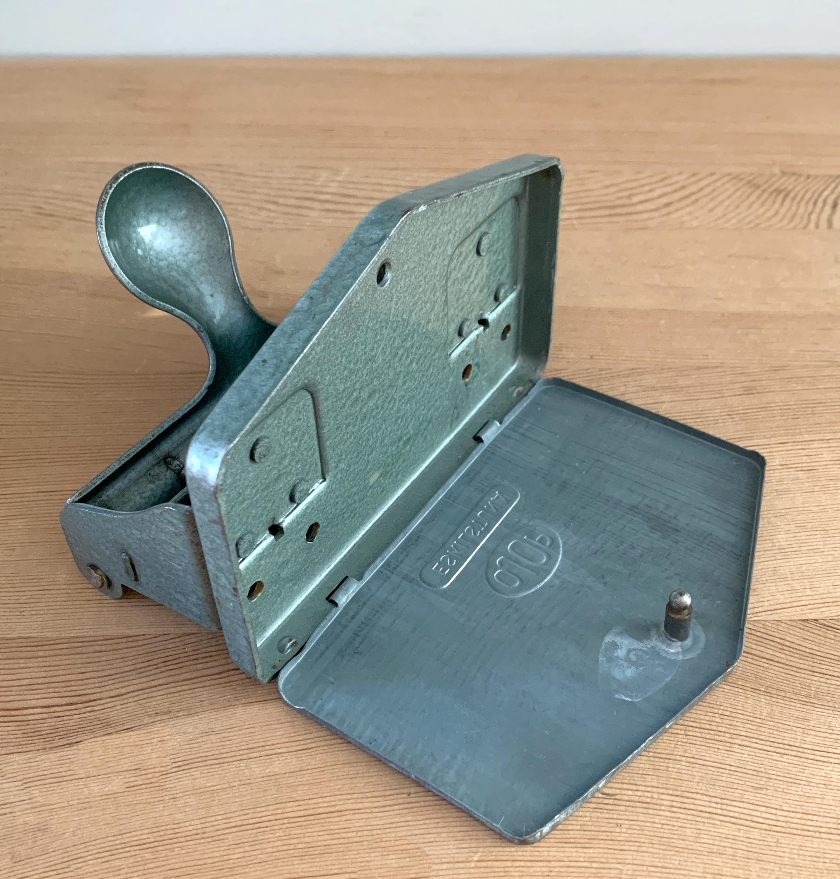 Poinçon OJOP Eskilstuna Vintage 4 Trous - Bureau Industriel Suédois Années 1960