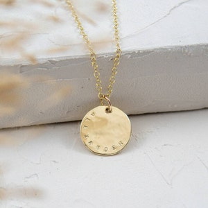 Collar de oro personalizado Helios 13 caracteres oro macizo de 9 ct oro ecológico imagen 7