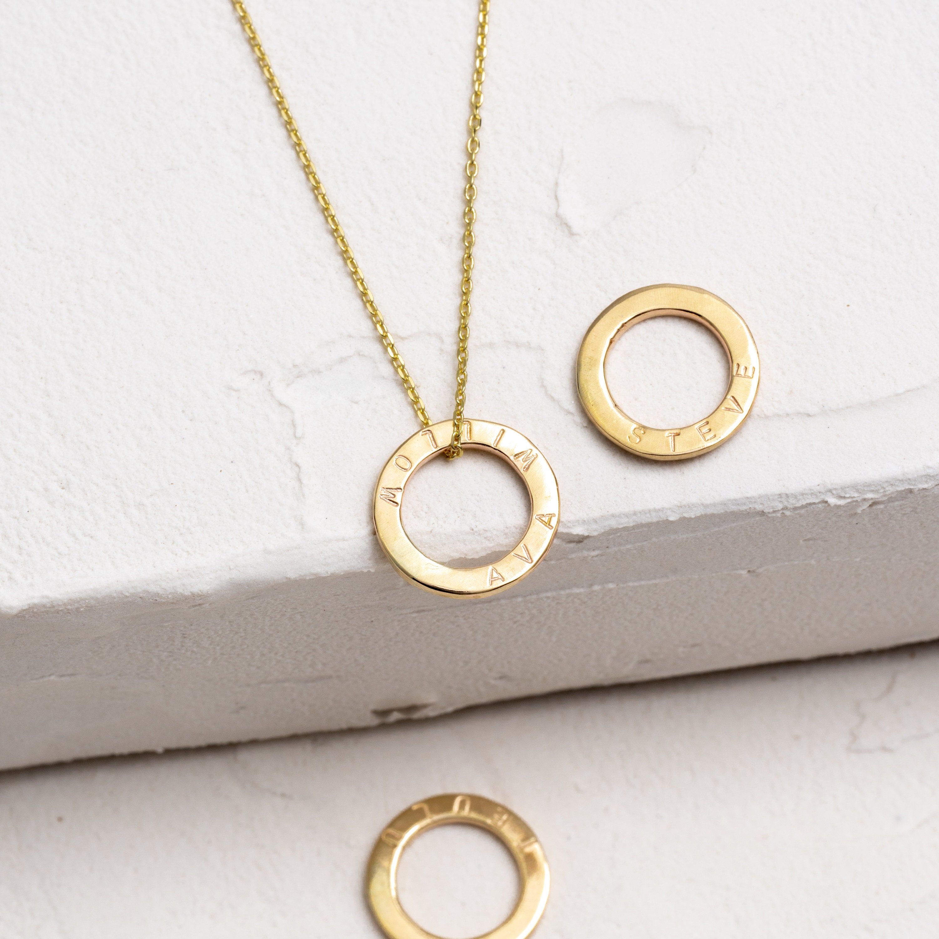 Personalised 9ct Gold Circle Pendant - Necklaces | Vanessa Plana