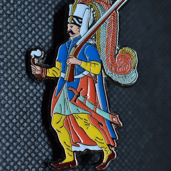 Ottoman Turk/Turkish Janissary Islamic Warrior Soldier with smoking pipe Ottoman Empire Pin