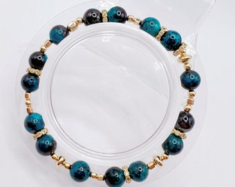 Brazalete especial de crisocola natural con cuentas verdes raras de 7,7 mm. Bueno para el bienestar de las hembras. Trae alegría y calma. Conciencia de sí mismo y equilibrio
