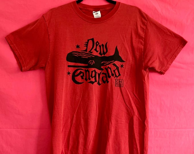 MEDIUM New England Screen Printed T-Shirt