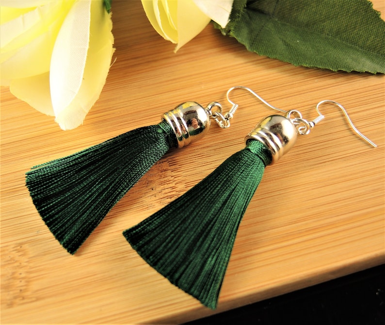 Dark Green Silk Fringe Tassel Bohemian Dangle Drop Statement Fashion Earrings #963