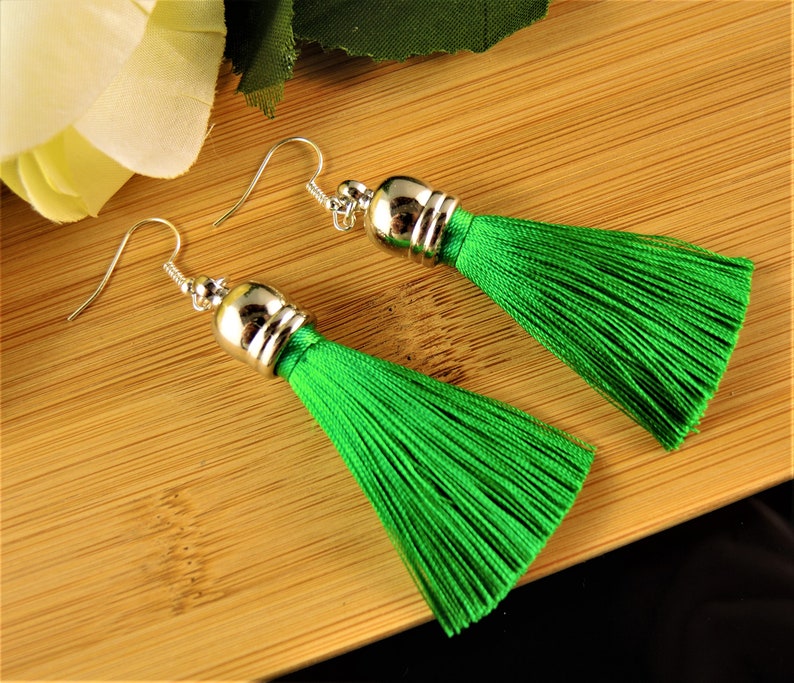 Dark Green Silk Fringe Tassel Bohemian Dangle Drop Statement Fashion Earrings #963