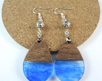 Orecchini pendenti in legno di resina blu: ganci placcati argento Boho