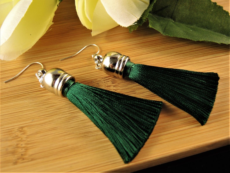 Dark Green Silk Fringe Tassel Bohemian Dangle Drop Statement Fashion Earrings #963