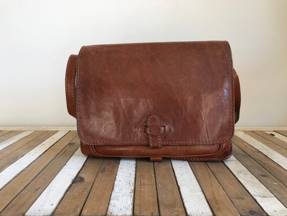 the bridge messenger bag