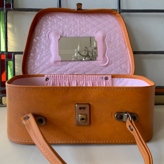 Vintage beauty case suitcase handbag, 60s - 70s o… - image 7