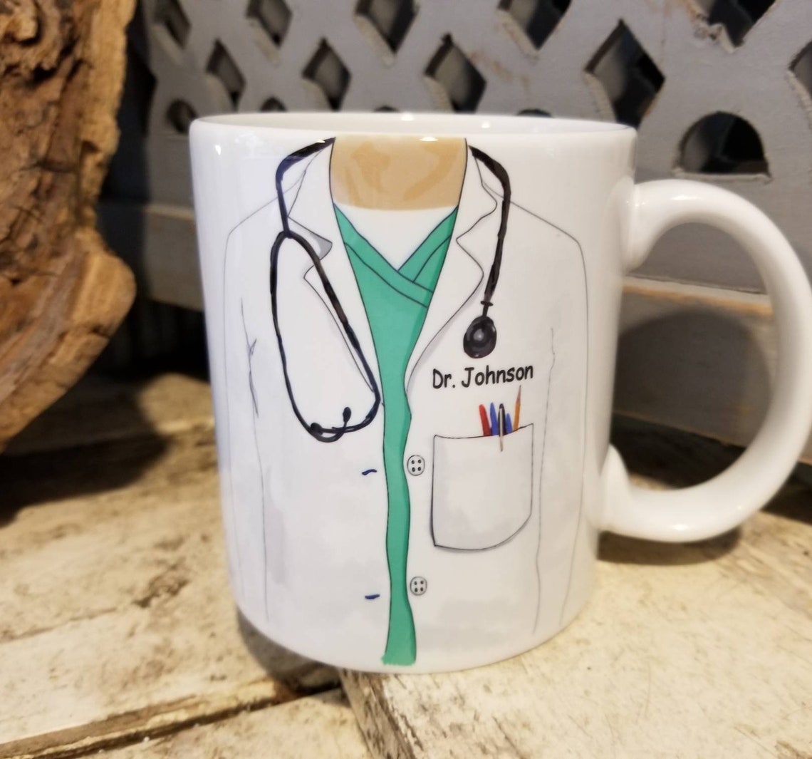 Lustige Tasse Als Geschenk Für Medizinische Fachangestellte (MFA) – Schwarz, Spülmaschinenfest