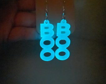 Glow in the dark BOO earrings| Halloween Earrings| Resin Earrings| Spooky Earrings