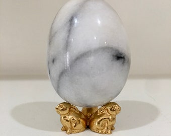 Enesco stone egg with gold bunny rabbit stand. 1986 Japan Easter polished stone rock decoration