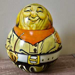 Bristol ware Cowboy roly poly Brownie tobacco tin 1979. Mayos cut plug tobacco advertising tin. bristolware