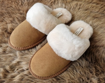 Sheepland Luxury Ladies Sheepskin Mules in Chestnut