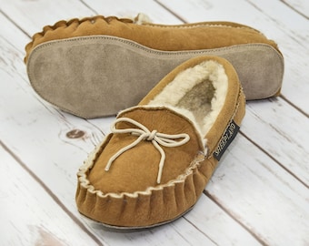 Luxury Whole Fleece Sheepskin Handmade Traditional Range Moccasin Slippers