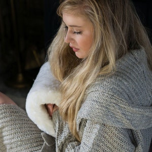 Handmade British Ivory Short Fur Sheepskin Handmuff