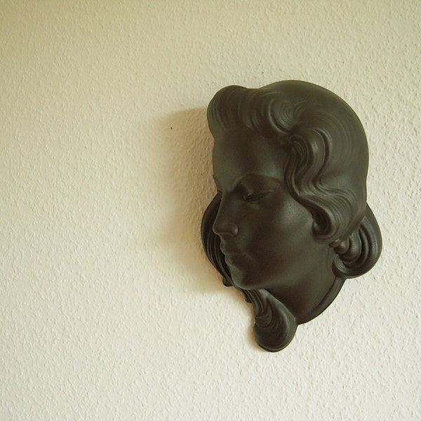 Wall mask Marina 770 Wormser Terra-Sigliata woman lady black 50s 60s ceramic wall decoration rockabilly midcentury vintage kidney table space age