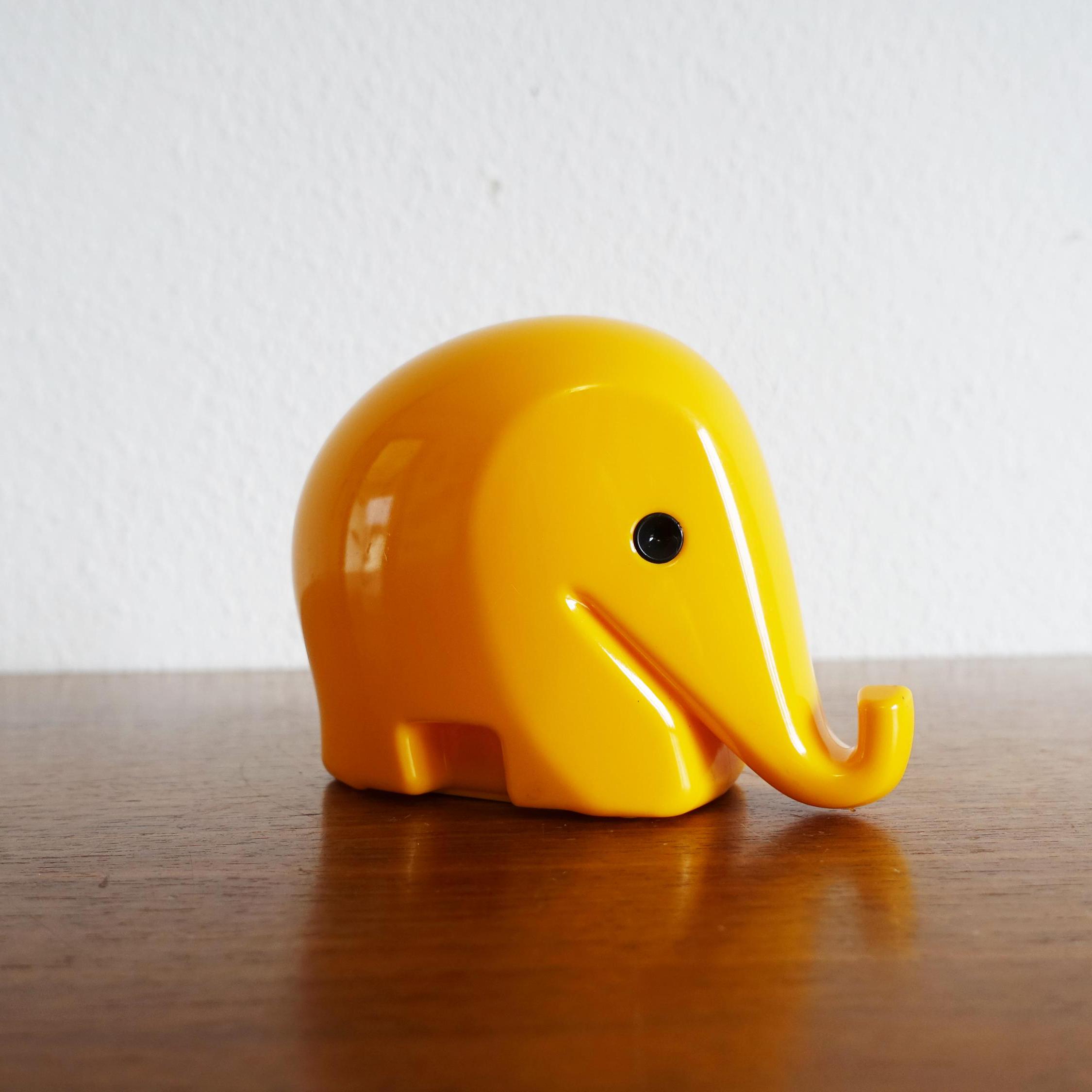 Spardose Elefant Plastik gelb Commerzbank Figur Luigi Colani