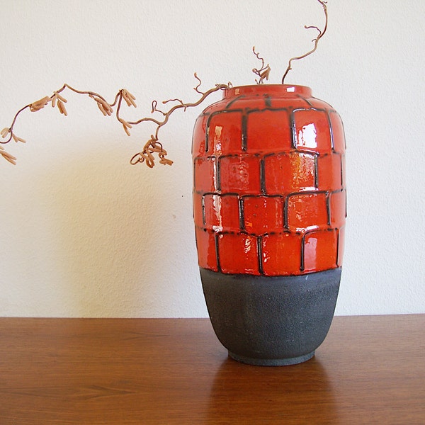 Carstens Tönnieshof vase shape 435-38 red black brick ceramic vintage 60s 70s kidney table space age West Germany W.-Germany