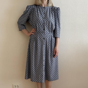 Vestido vintage azul marinho branco vestido estampado abstrato vestido manga 3/4 vestido romântico comprimento até o joelho midi botão acima ombro acolchoado vestido tamanho grande