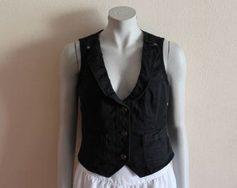 PCJENA Knit Waistcoat - Silver Lining main image 0