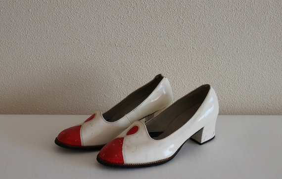 Vintage Shoes 60's 70's Bridal Shoes White Shoes … - image 1