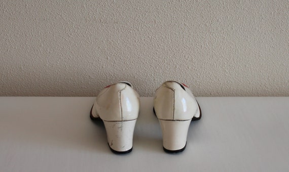 Vintage Shoes 60's 70's Bridal Shoes White Shoes … - image 5