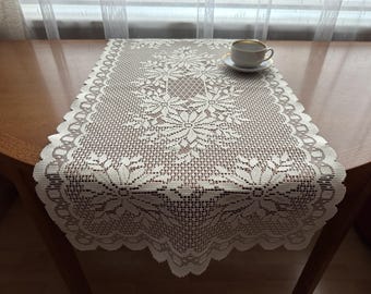 Vintage Lace Table Runner Ivory Floral Crochet Style Tablecloth Scalloped Edge Cottagecore Shabby Chic Decor