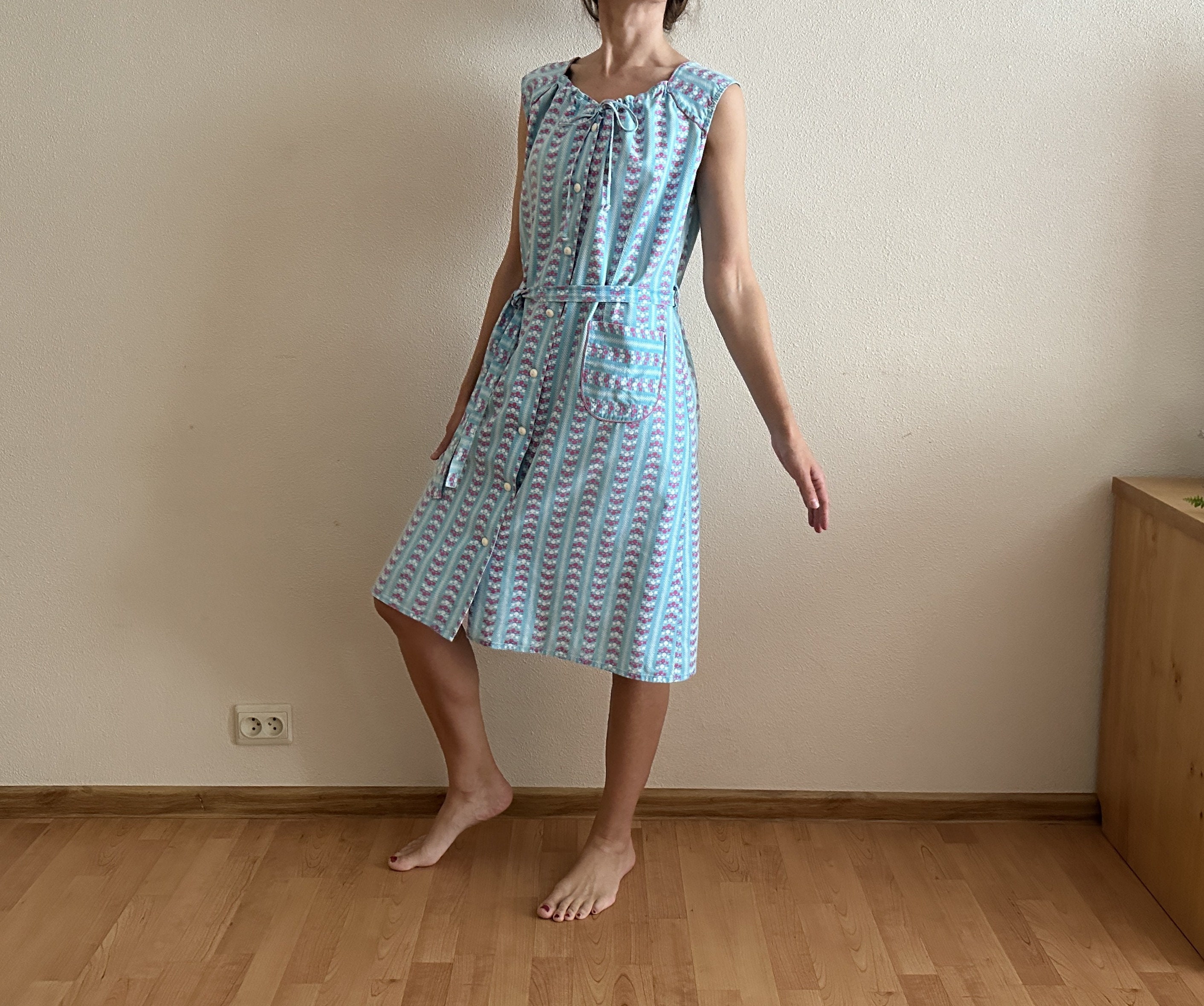 Snuggle Spot Women's Casual Sleeveless Floral printed Cotton Dress (Blue)