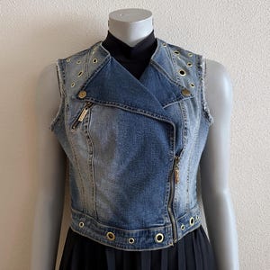 Kamizelka dżinsowa Baby Phat Y2K Biker Jeans, kamizelka z oczkami na przelotkach, bezrękawnik Vintage 2000s Baby Phat