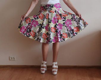 Summer Skirt Midi Skirt Cotton Skirt Vintage Skirt Floral Women Skirt Flower Print  High Waist Lined Medium Size