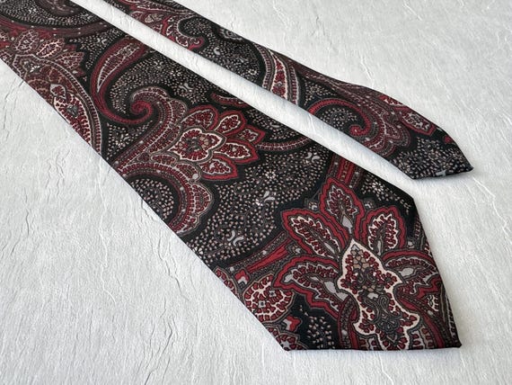 Vintage Italian Silk Tie Paisley Brown Red All Silk Handmade Necktie Classic Menswear