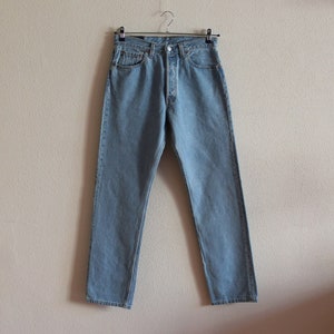 NOS Levi Strauss Levi 501 Jeans High Waist Hellblau Denim Washed Out Americana JeansHose Boho Distressed Gut Getragen W 32 L 32