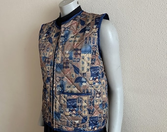 Vintage Quilted Vest Blue Patchwork Animal Print Zip-Up Vest Handmade Folk Style Sleeveless Jacket Unisex Retro Layering Piece