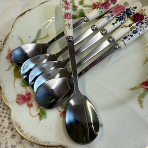 Pretty Teaspoons  floral China handles x 6 set