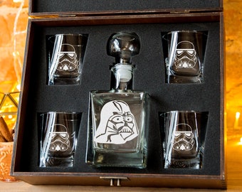Game of thrones Whiskey decanter Set 17 oz. & glasses