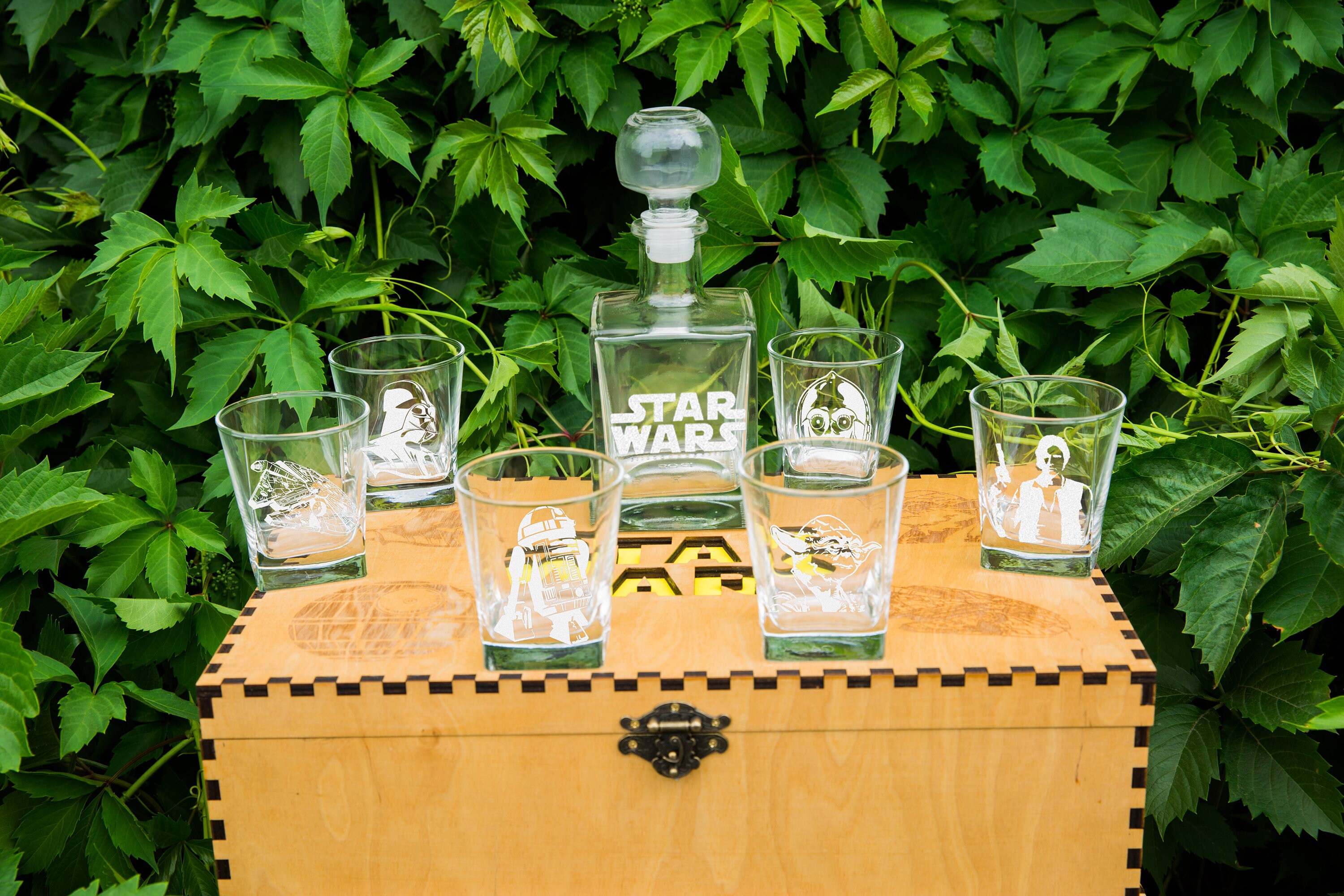 STAR WARS Glass Whiskey decanter Set 17 oz. & glasses Etsy