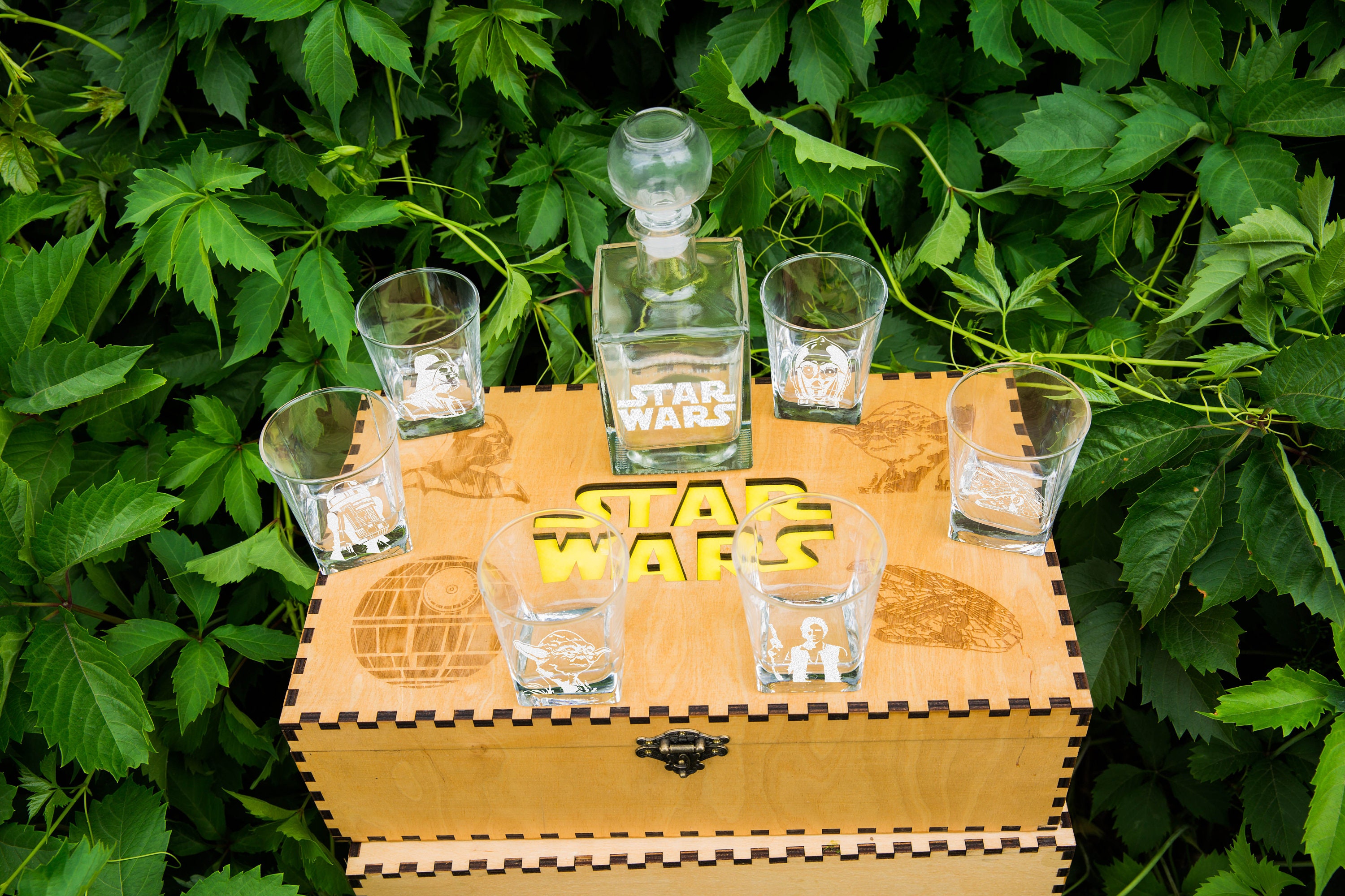 STAR WARS Glass Whiskey decanter Set 17 oz. & glasses Etsy