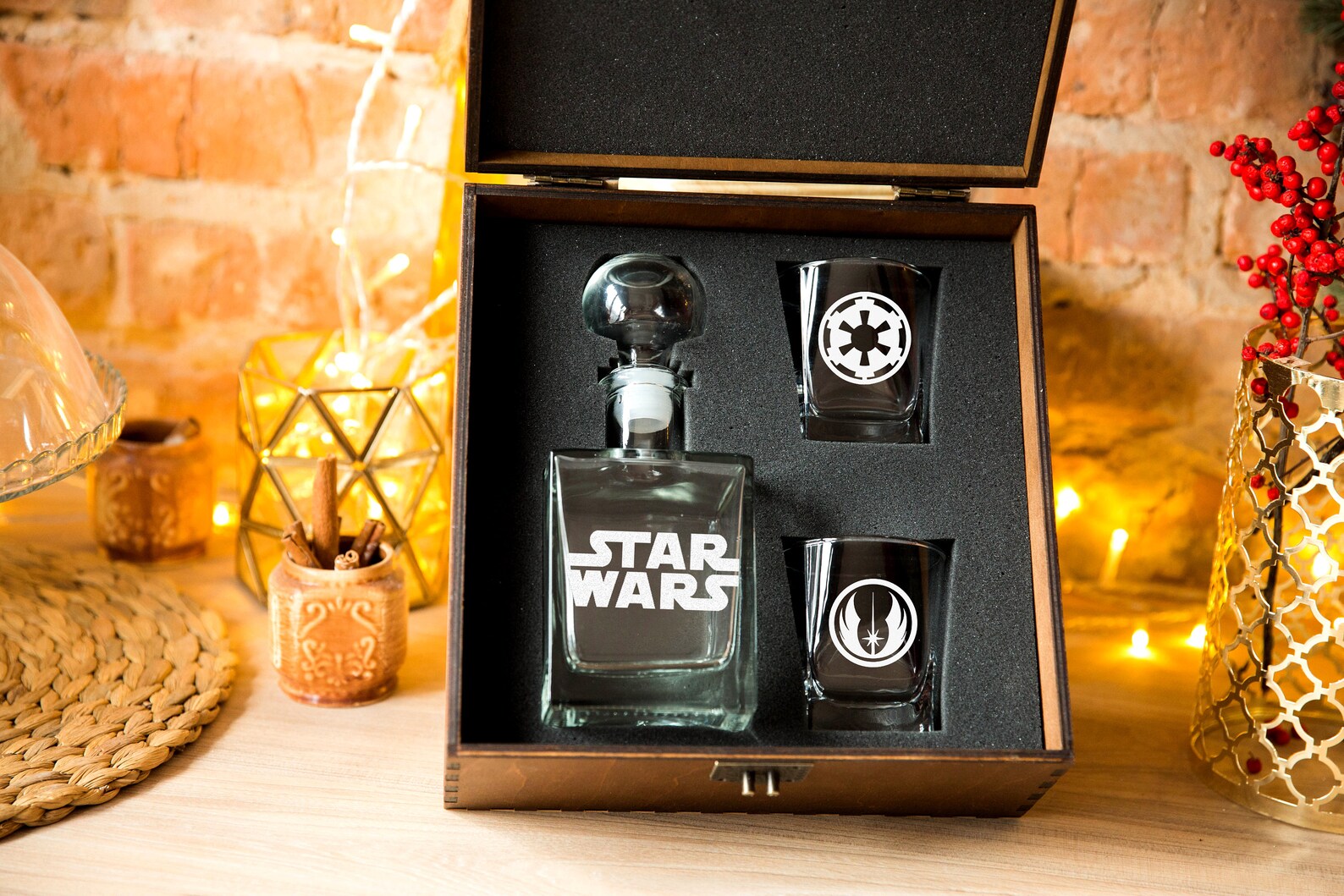STAR WARS Glass Whiskey decanter Set 17 oz. & glasses Scotch Etsy