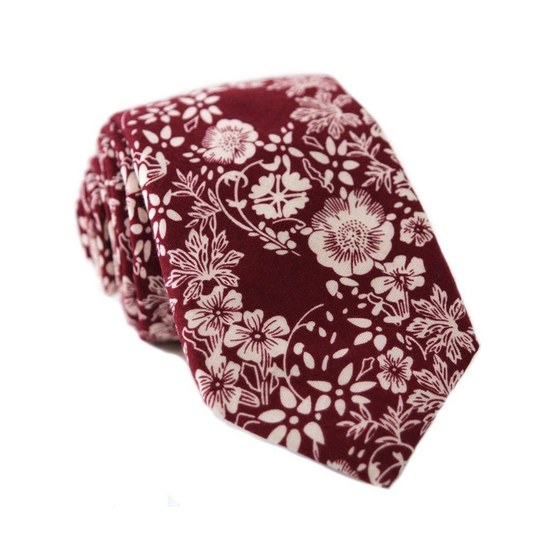 Floral Skinny Tie Mens Skinny Tie Red Floral Necktie Mens Floral tie Mens Tie Neckties Floral Tie