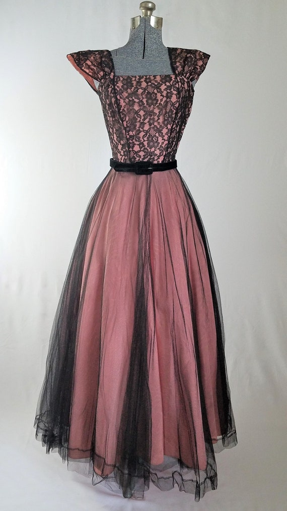 1950's Lace and Taffeta Party Dress  Dusty Rose  Antique Lace  XXS