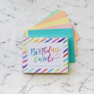 Ensemble de joyeux anniversaire de 5 cartes