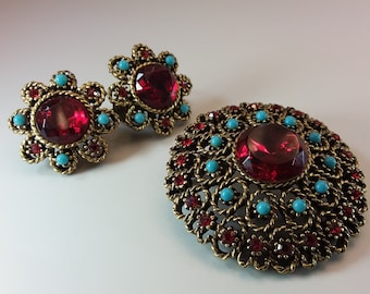 Filigree Jewelry Set Brooch Earrings Red Crystal Glass Stones Rhinestone Vintage Brass Round Brooch Earrings Costume