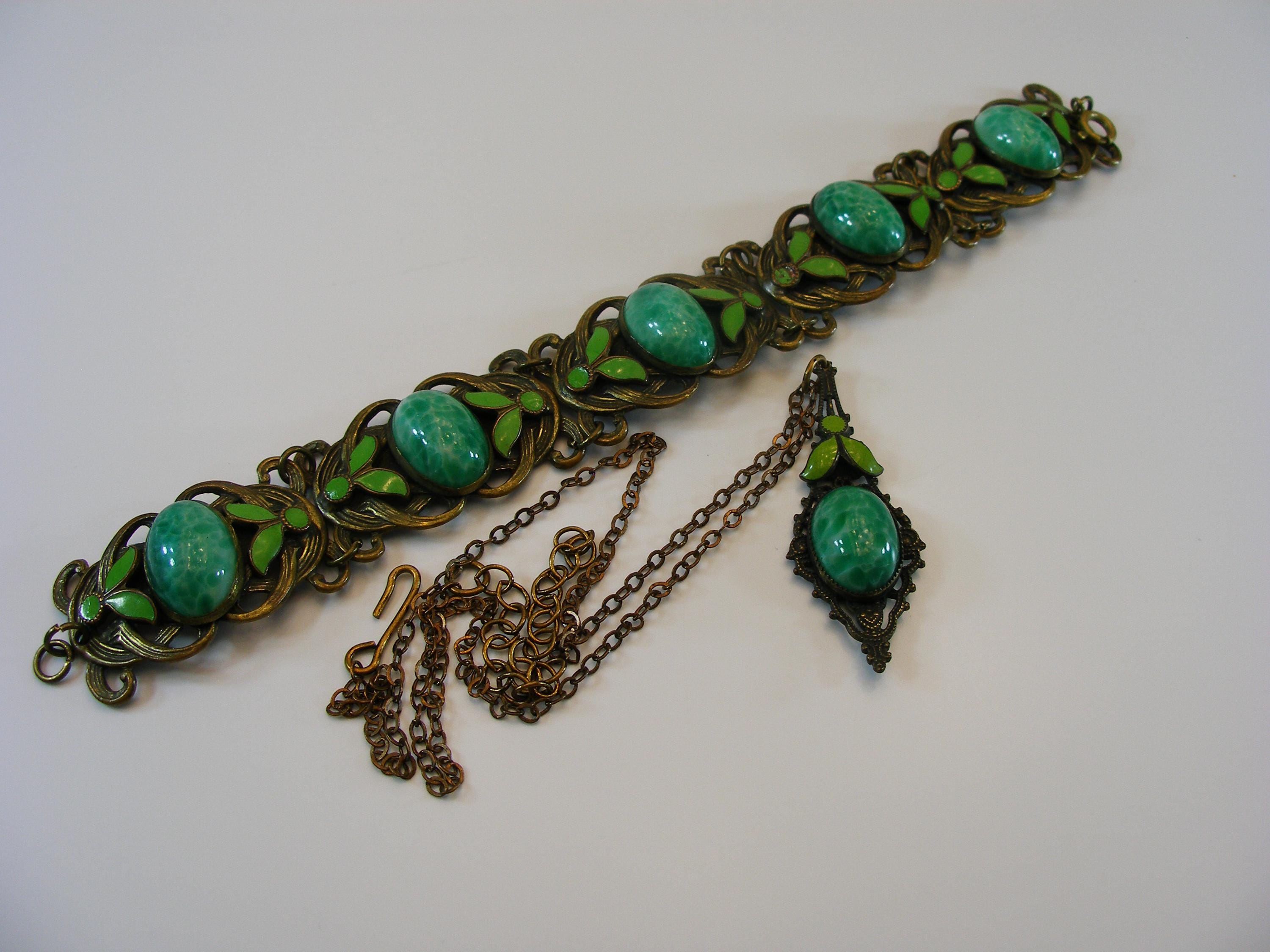 Max Neiger Jewelry Set, Czech Green Peking Glass Bracelet and 