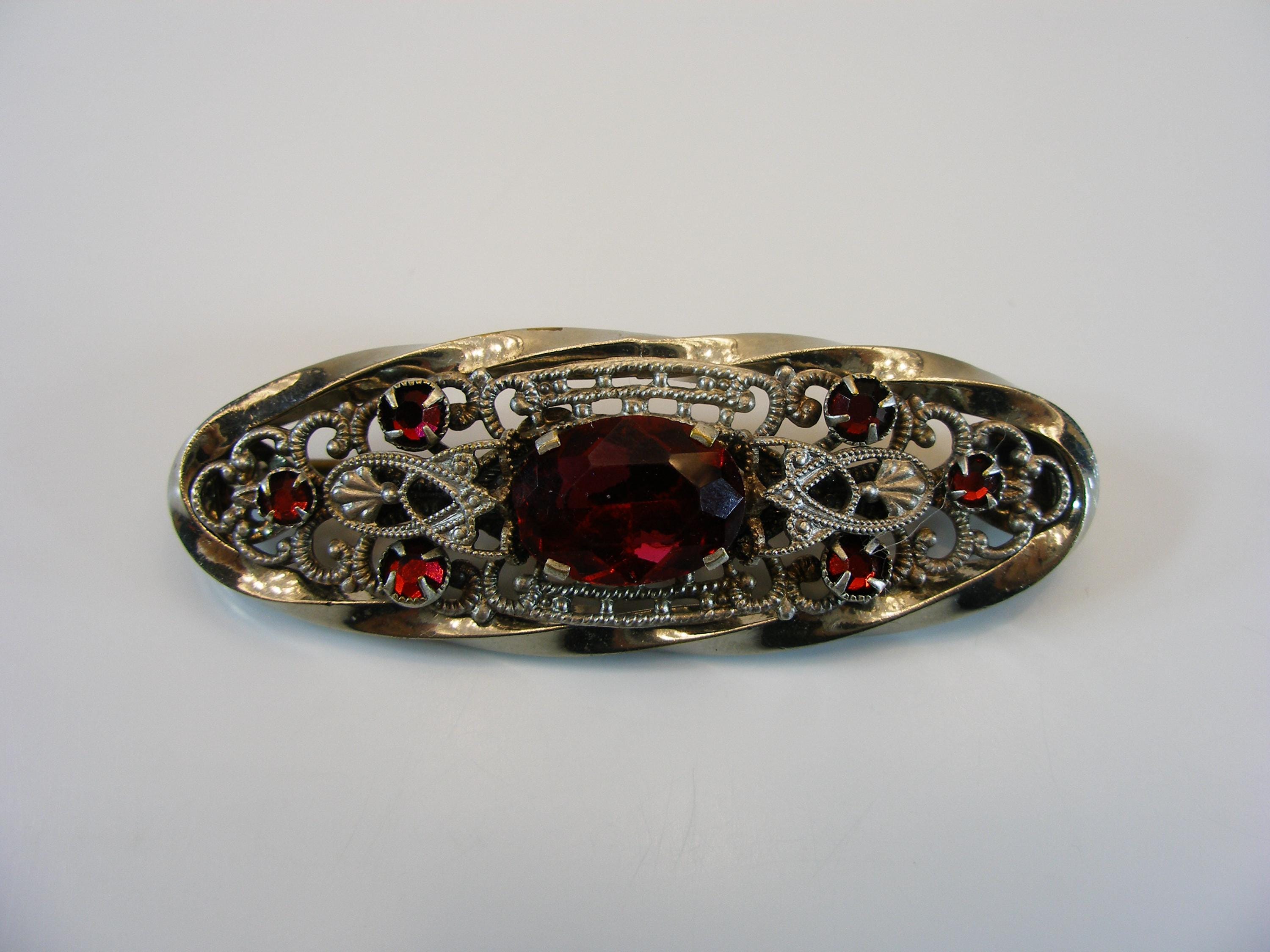 UNDERCOVER but beautiful アンティークブローチ UNDERCOVER but beautiful アンティークブローチ